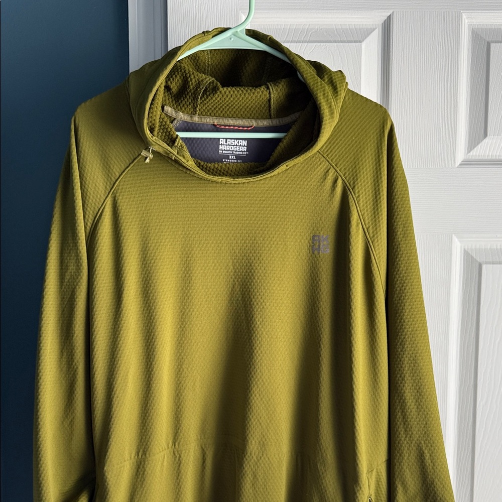 Duluth Trading Co Alaskan Hardgear Olive Hoodie